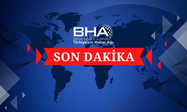 Hatay’ın Dörtyol ilçesinde meydana gelen trafik kazasında, tırla çarpışan otomobilin