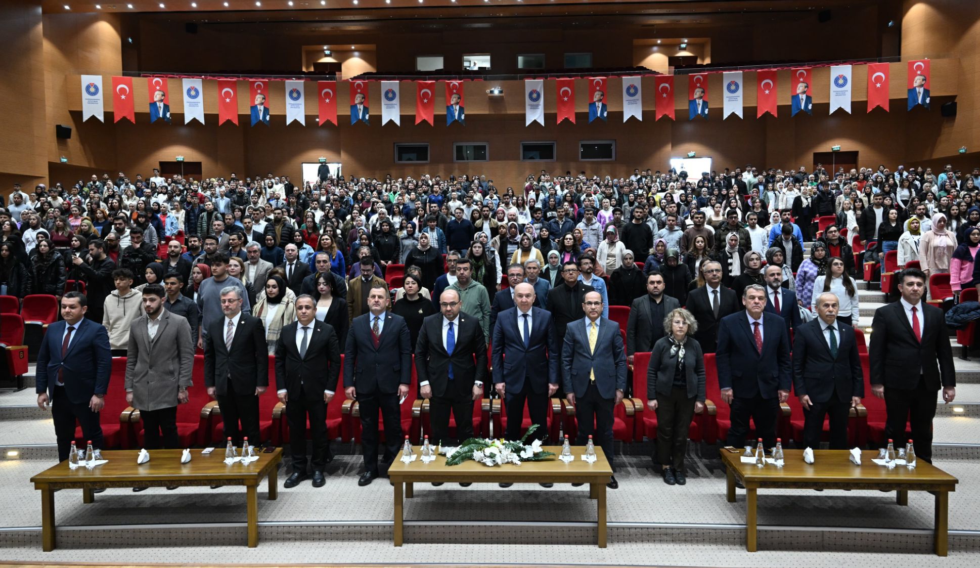 Kahramanmaraş Milletvekili ve akademisyen Prof. Dr. Mehmet Şahin, düzenlenen Yeni