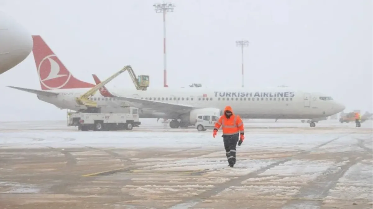 İstanbul’da beklenen olumsuz hava koşulları nedeniyle Sabiha Gökçen Uluslararası Havalimanı’nda