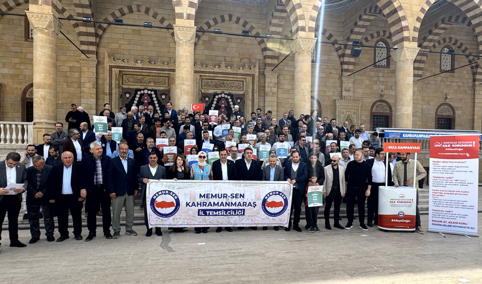 Memur-Sen Kahramanmaraş İl Temsilciliği, “Anayasa Değişsin, Aile Korunsun” sloganıyla imza