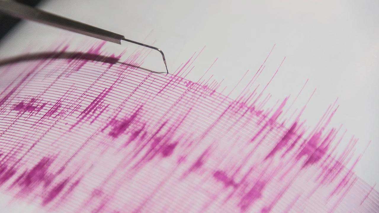 Hatay’ın Samandağ ilçesinde 3.9 büyüklüğünde bir deprem meydana geldi.