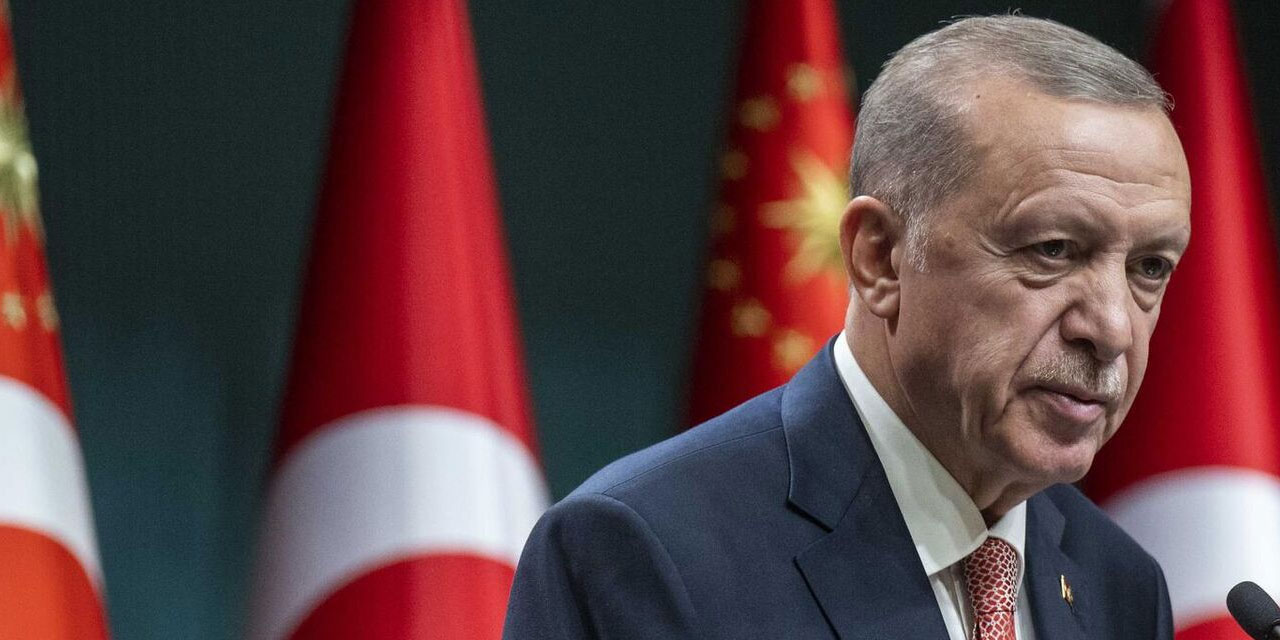 Cumhurbaşkanı Recep Tayyip Erdoğan, Cumhurbaşkanlığı Külliyesi'nde düzenlenen Kabine Toplantısı'nın ardından