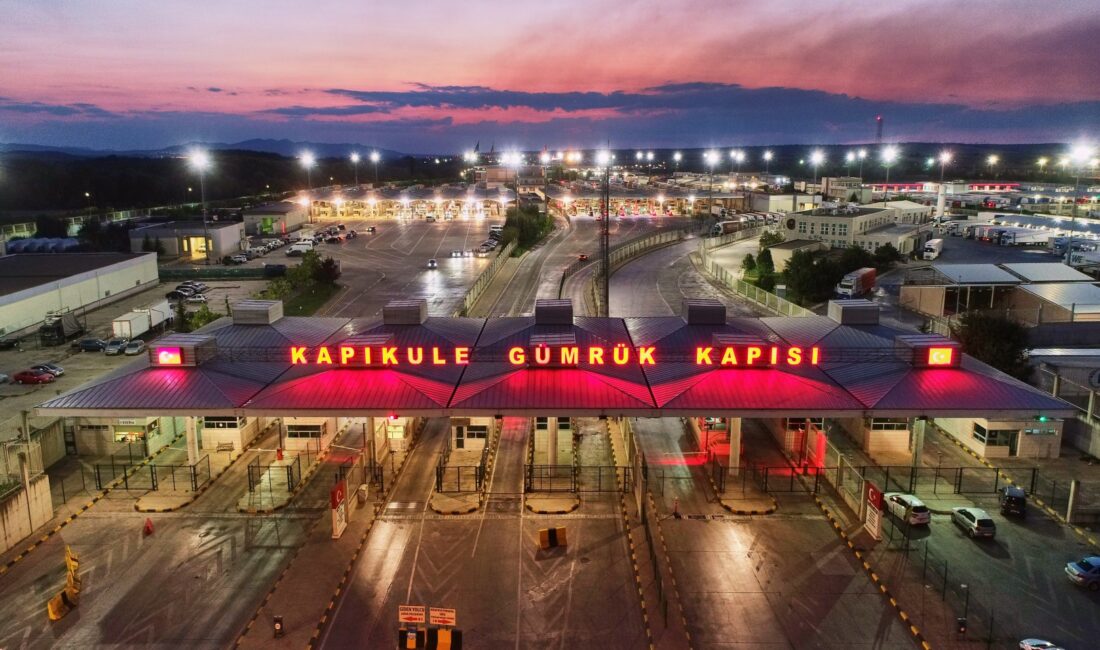 Edirne Kapıkule Sınır Kapısı’nda yapılan X-ray taramasında 93 paket halinde