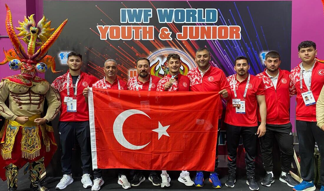 Yıldızlar ve Gençler Dünya Şampiyonası Peru’nun Lima şehrinde devam ediyor.