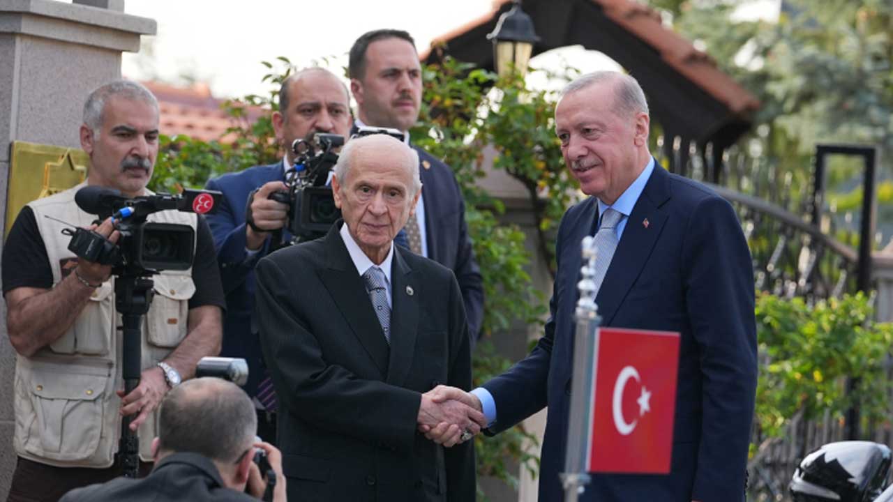 Cumhurbaşkanı Recep Tayyip Erdoğan, Milliyetçi Hareket Partisi (MHP) Genel Başkanı