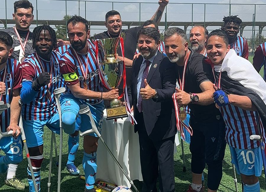 Ampute Futbol Süper Ligi’nde sezon boyu başarılı bir performans sergileyen