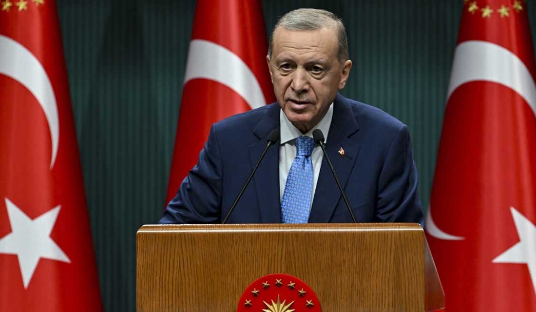 ANKARA-BHA Cumhurbaşkanı Recep Tayyip Erdoğan, Cumhurbaşkanlığı Külliyesi’nde işçi, memur ve