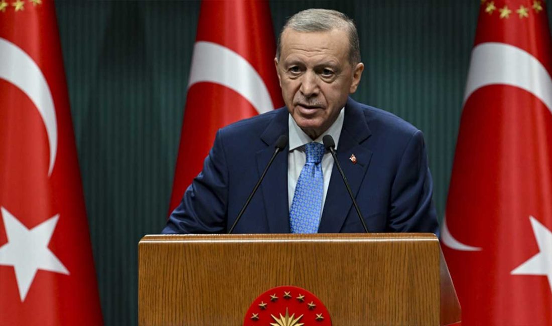 Cumhurbaşkanı Recep Tayyip Erdoğan, TOBB İkiz Kuleler'de düzenlenen "TOBB Hizmet