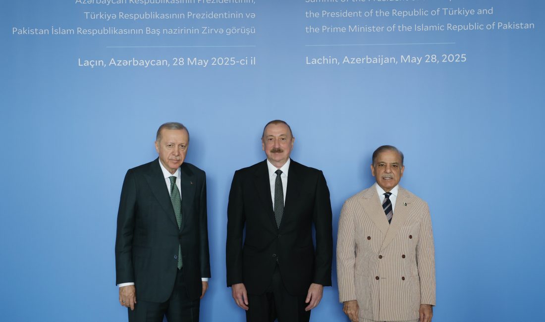 Azerbaycan'ın Bağımsızlık Günü kutlamalarına katılmak üzere Laçın’a giden Cumhurbaşkanı Recep