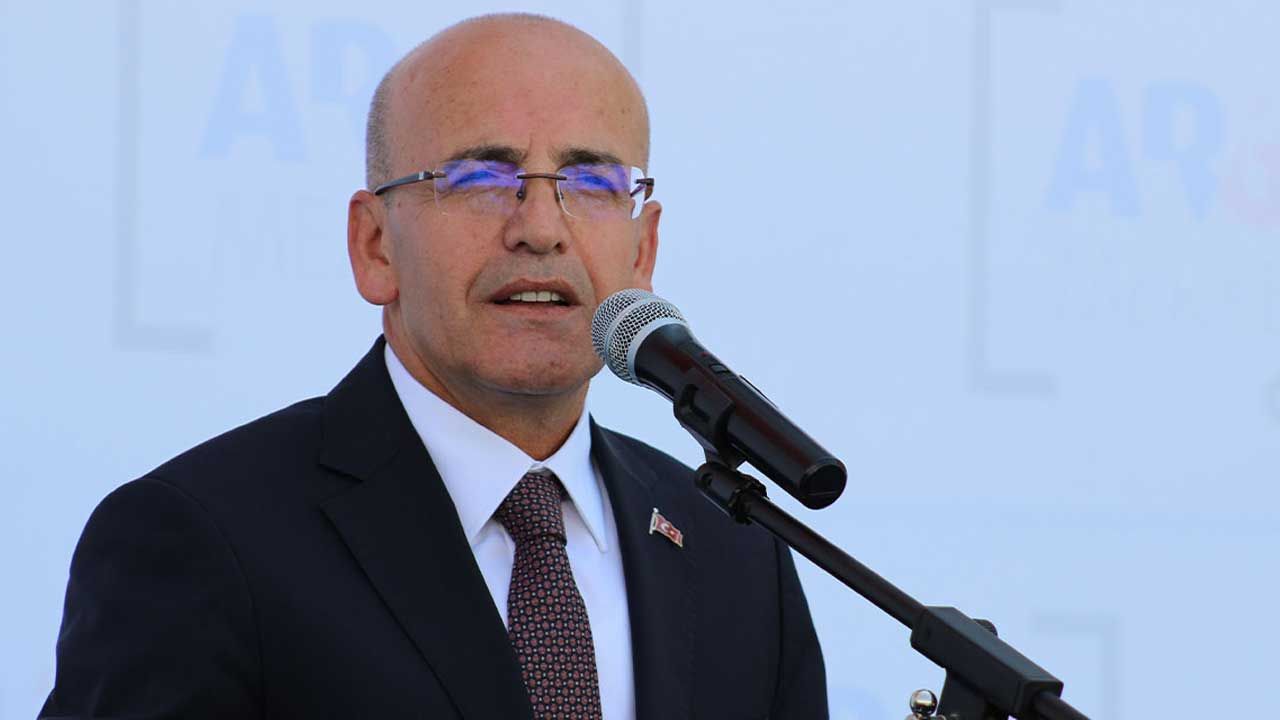 Hazine ve Maliye Bakanı Mehmet Şimşek, Türkiye’nin ekonomik programının dayanıklılığını