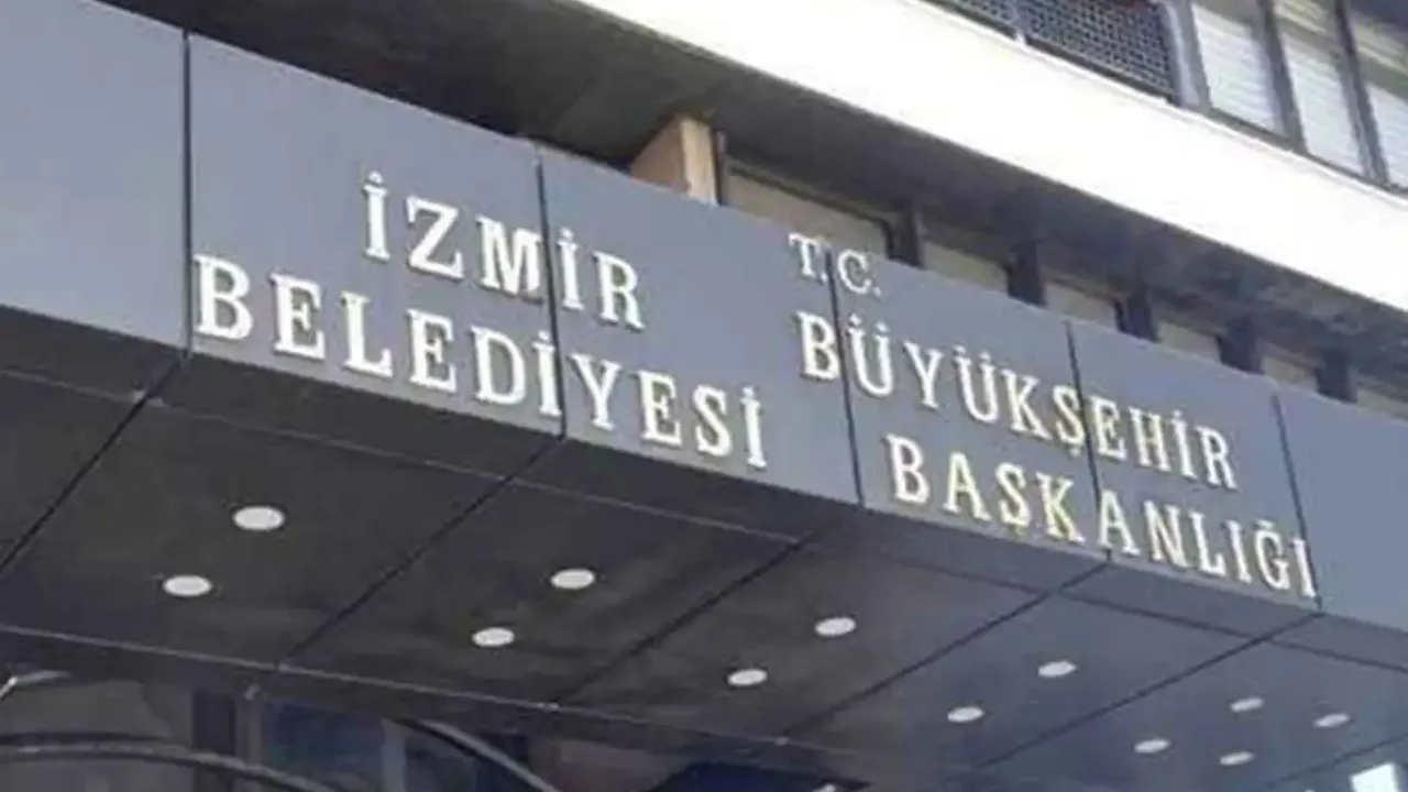 İzmir'de asfalt kaplama ve araç kiralama ihalelerine yönelik yürütülen iki