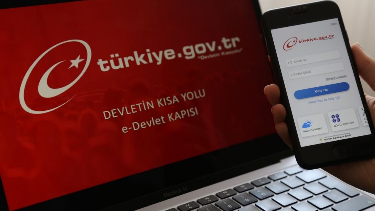 Türkiye’nin dijital dönüşüm sürecinde önemli bir adım olan e-Devlet Kapısı,