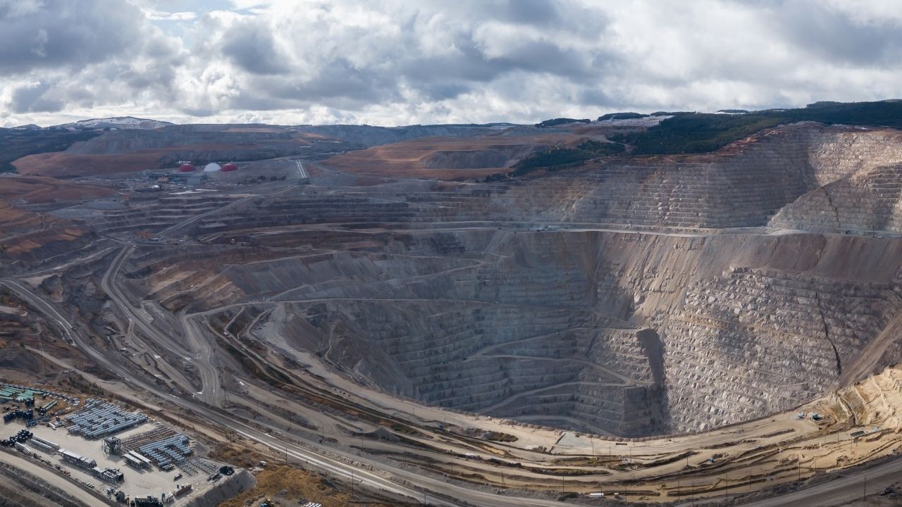 Enerji ve Tabii Kaynaklar Bakanlığı, Maden Yönetmeliği’nde önemli değişikliklere gitti.