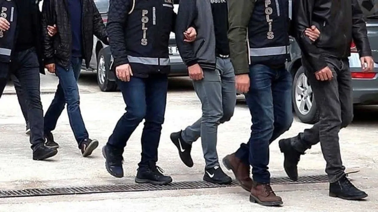 Fetullahçı Terör Örgütü’nün (FETÖ) askeri ve öğrenci gizli yapılanmasına yönelik