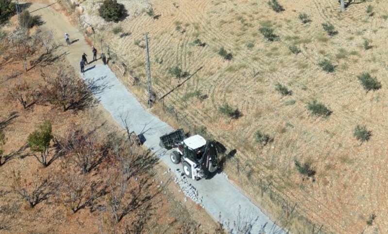 Dulkadiroğlu Belediyesi Fen İşleri Müdürlüğü ekipleri, Kozludere Mahallesi’nde kilit parke