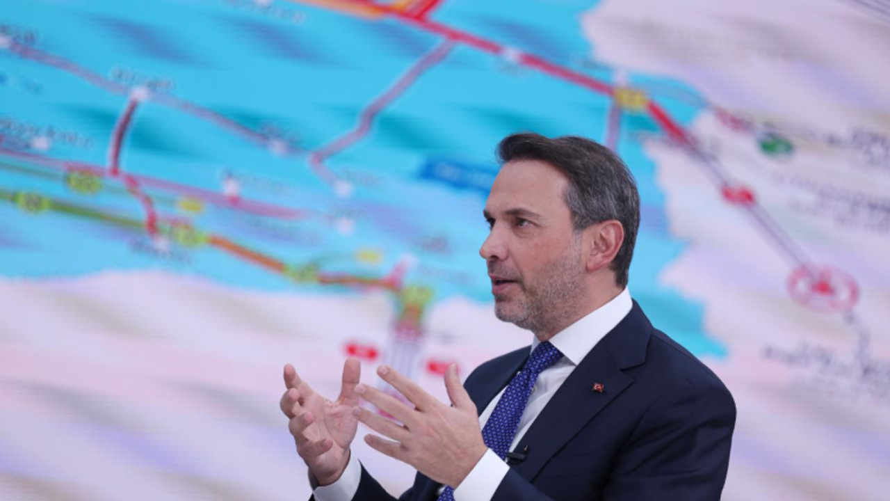 Enerji ve Tabii Kaynaklar Bakanı Alparslan Bayraktar, gündeme ilişkin önemli