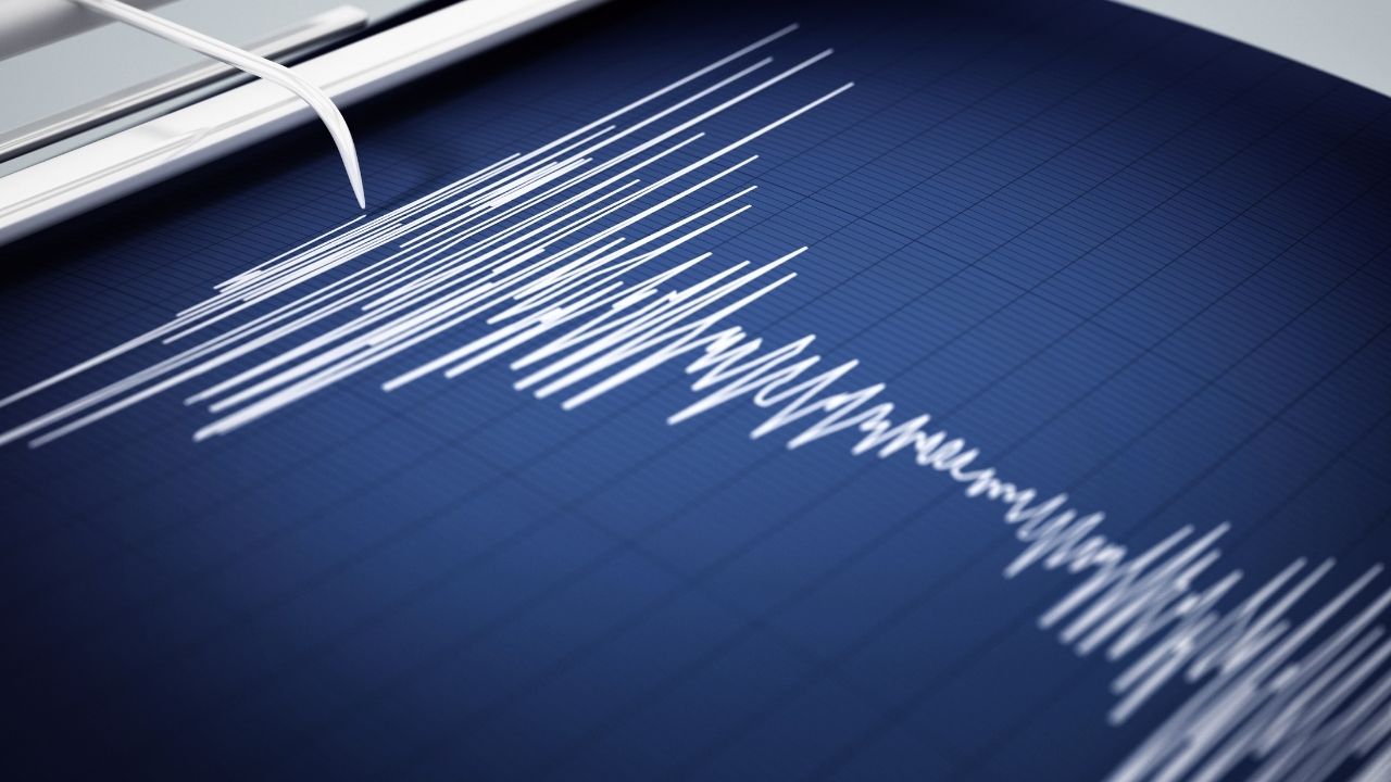 AFAD, Ege Denizi açıklarında saat 00.04’te 4,8 büyüklüğünde deprem meydana