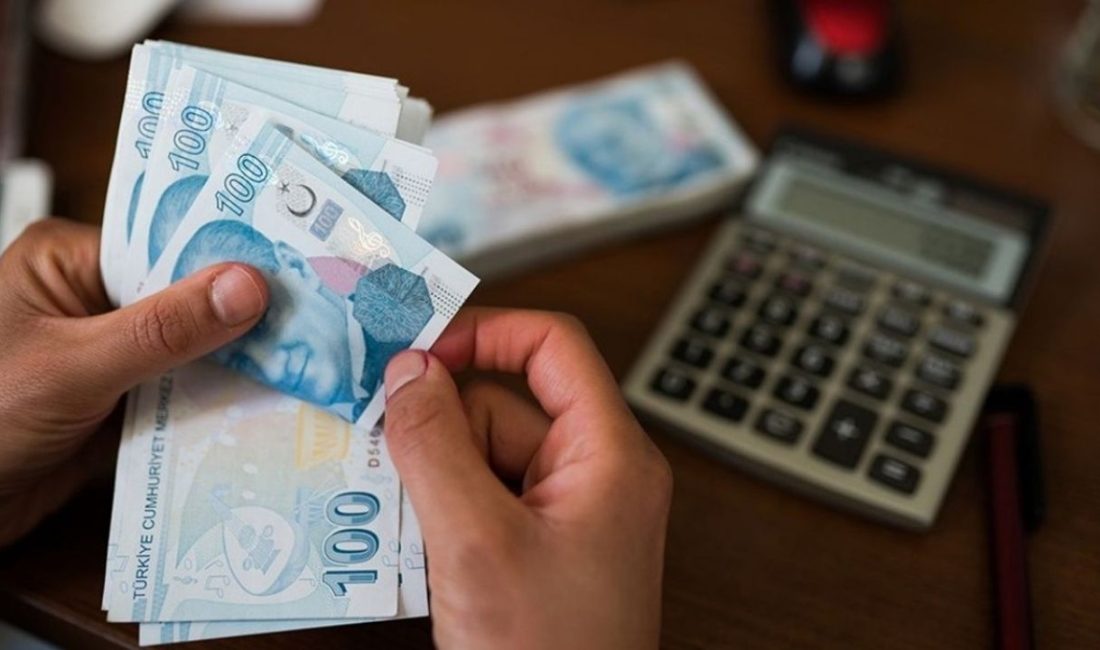 Türkiye’de borçluluk giderek ağırlaşıyor. Son veriler, vatandaşın hem kredi hem