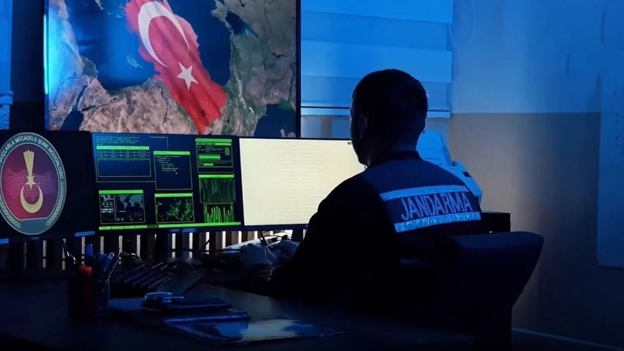 Jandarma ekipleri, 6 ilde silah kaçakçılarına ve ruhsatsız silah bulunduran