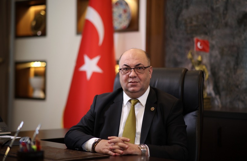 Başkan Akpınar’dan deprem sonrası ekonomik destek çağrısı: “Mücbir Sebep En Az 5 Yıl Uzatılmalı” Dulkadiroğlu Belediye Başkanı Mehmet Akpınar, Kahramanmaraş’ın yeniden ayağa kalkma süreci
