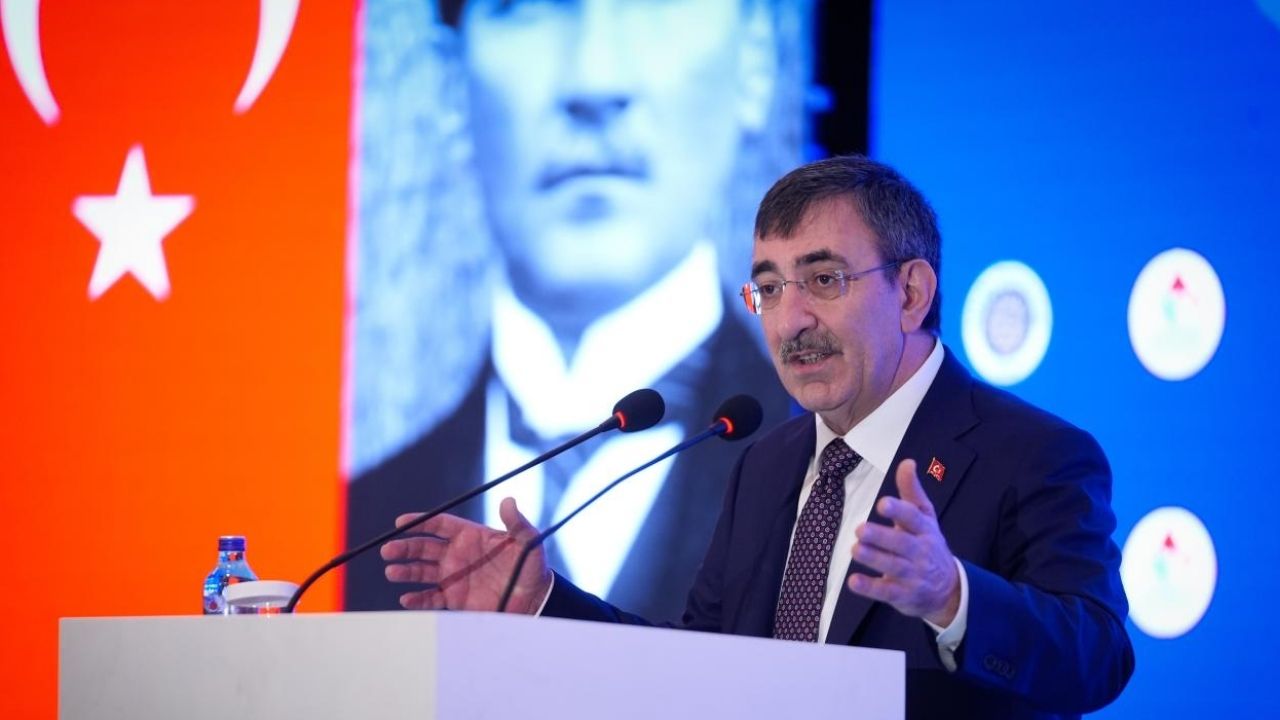 Cumhurbaşkanı Yardımcısı Cevdet Yılmaz, bağımlılıkla mücadelenin toplum sağlığı ve güvenliği