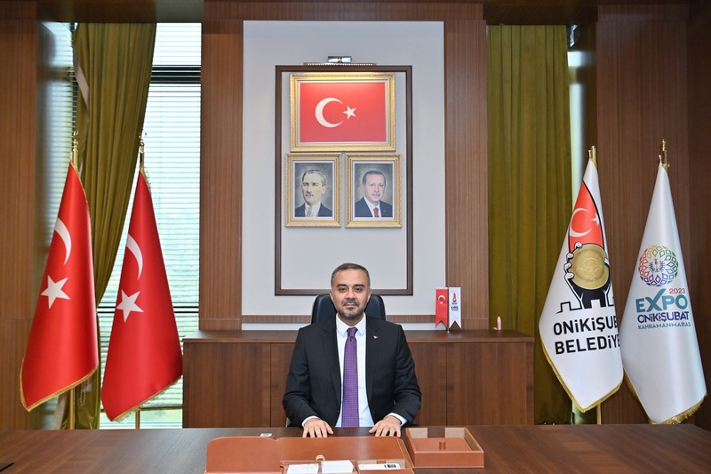 Yeni yıl dolayısıyla kutlama mesajı yayımlayan Onikişubat Belediye Başkanı Hanifi