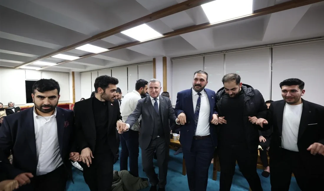 Bakan Dr. Osman Aşkın Bak Diyarbakır’da Gençler ve sporcularla da bir araya gelen Bakan Bak, “Bakanlığımızın deprem bölgesine