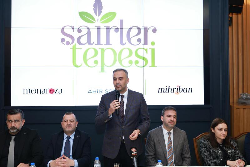 Onikişubat Belediye Başkanı Hanifi Toptaş, AK Parti Onikişubat İlçe Başkanlığı’nın