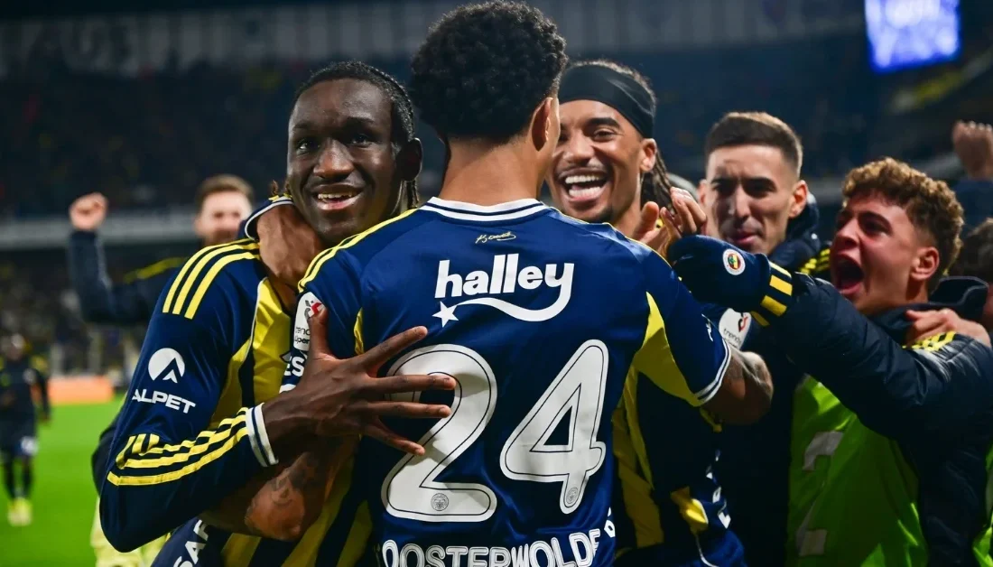 Trendyol Süper Lig’in 25. haftasında Fenerbahçe, sahasında konuk ettiği Samsunspor’u