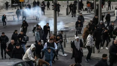 Mavi Yıldırım / ANKARA – BHA   Mescid-i Aksa’ya girişleri engellenen binlerce Filistinli,