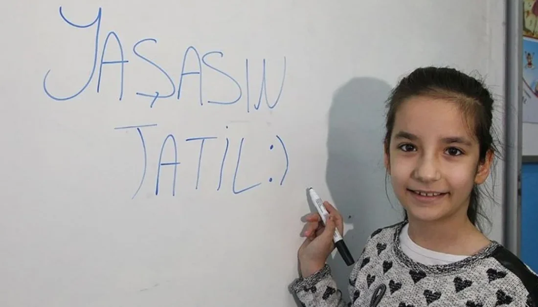 ANKARA-BHA Türkiye genelinde yaklaşık 18 milyon öğrenci, hafta sonuyla birlikte