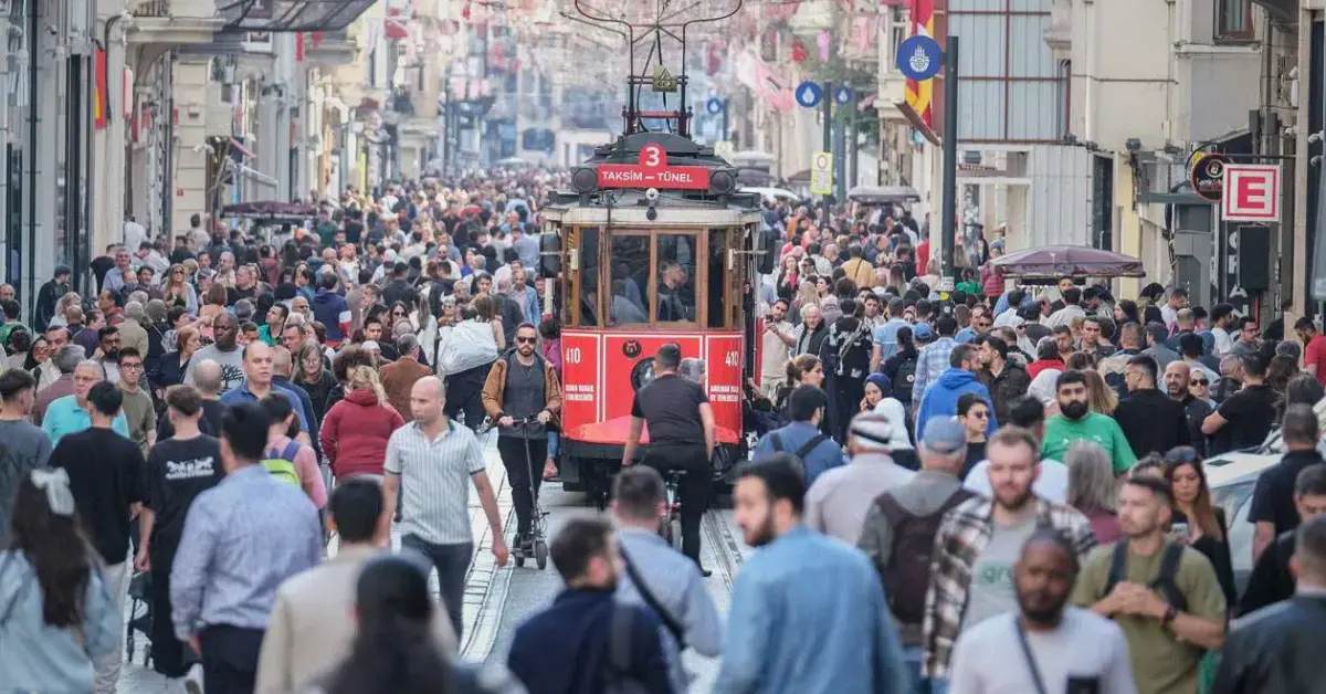 Türkiye'de işsizlik oranı, 2025 yılında bir önceki yıla göre 0,4