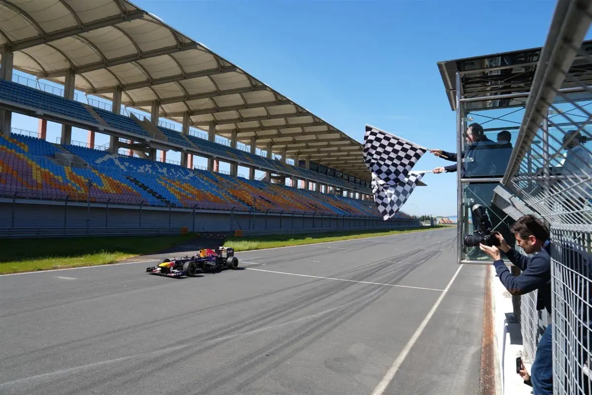 Formula 1’in 2027 yılı itibarıyla yeniden Türkiye’ye kazandırılması süreci resmen