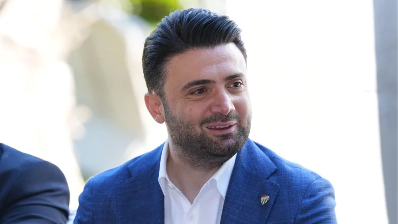  Yeni sezon planlamasını sürdüren yeşil-beyazlı yönetimin transfer çalışmalarına hız