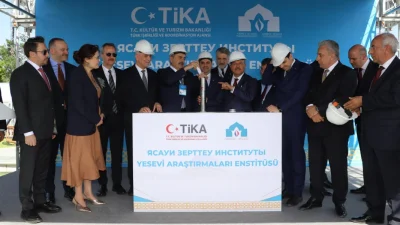 Kazakistan ziyaretinde Cumhurbaşkanı Recep Tayyip Erdoğan’a eşlik eden Türk Devletleri