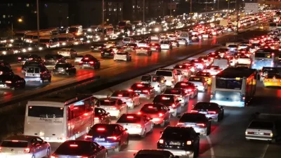 ANKARA – BHA  Nisanda trafiğe 182 bin 34 yeni