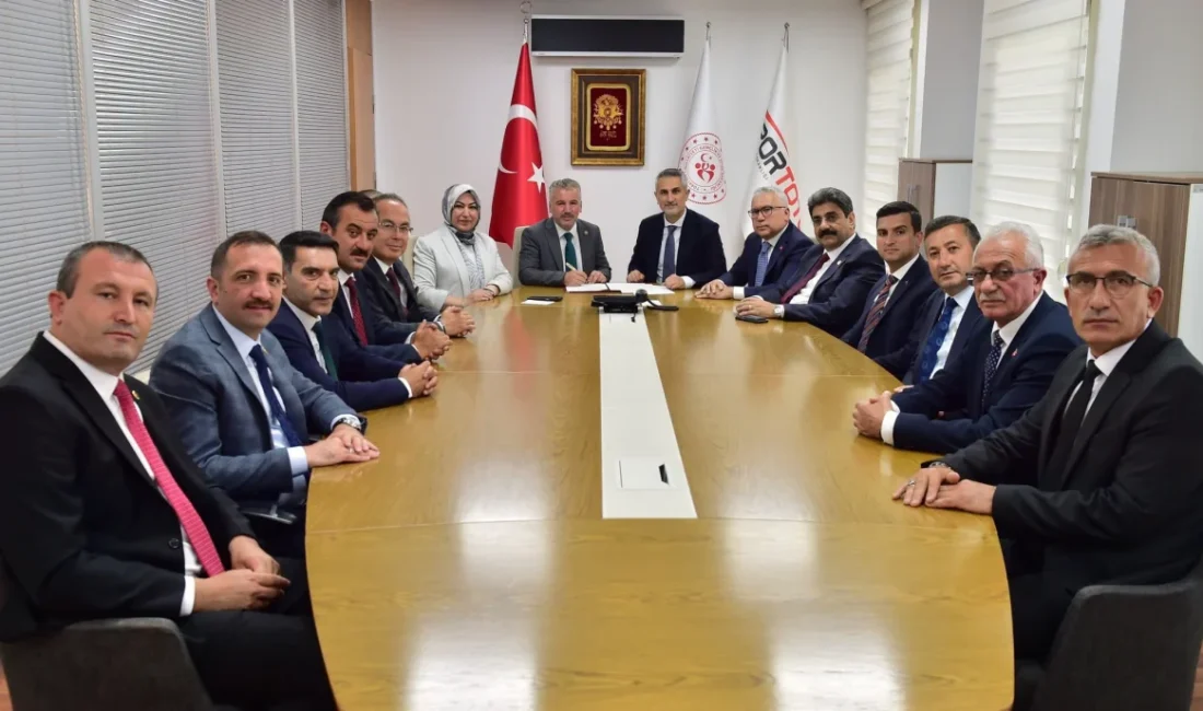 Ankara’da yeni tesisler için imzalar atıldı Hakan BAKAR/SİVAS-BHA Sivas’ta spor altyapısını güçlendirmeye yönelik yatırımlar kapsamında, Sivas