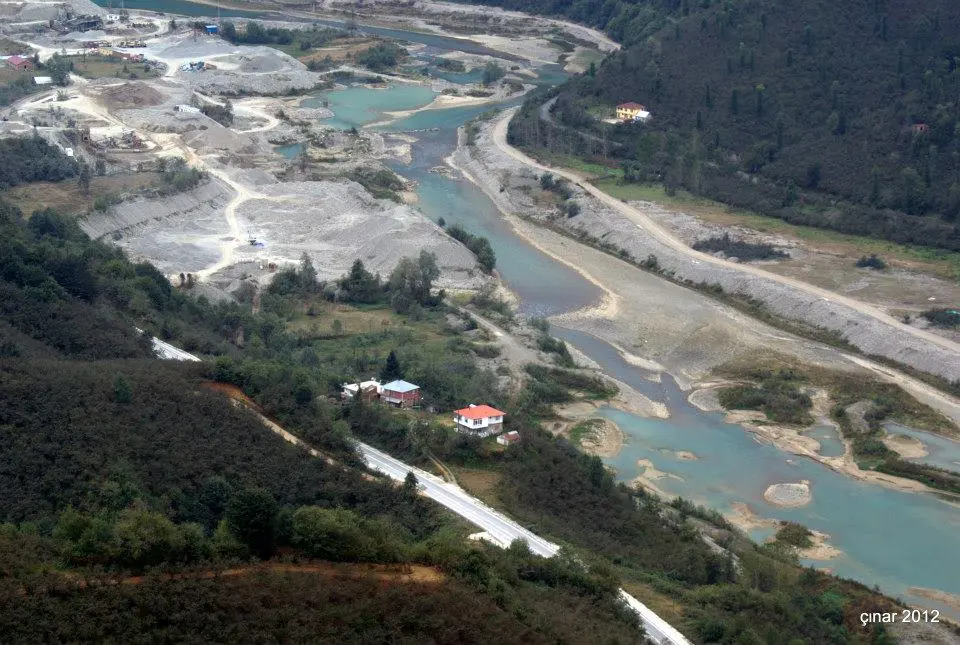 Harşit Vadisi Platformu “Tirebolu Çöplük Değildir!” GİRESUN – BHA Giresun’un Tirebolu ilçesinde yapılması planlanan Katı Atık