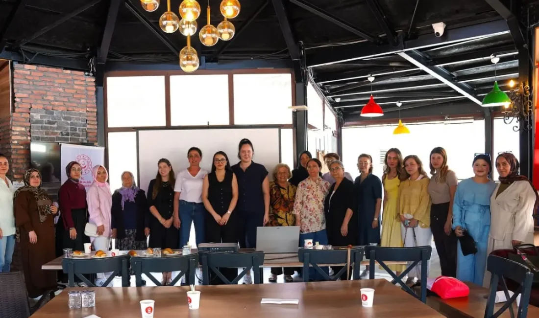 Keçiören’de “Yaşam Boyu Değişen Rollere Uyum” semineri düzenlendi ANKARA – BHA Kavacık Subayevleri Mahallesi’nde bulunan Hanımlar Lokali’nde gerçekleştirilen