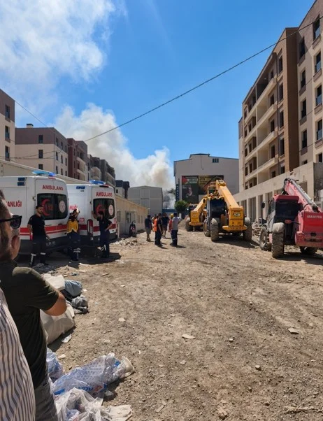 Malatya’da konteyner kent alevlere teslim oldu MALATYA – BHA Yangın, Battalgazi ilçesi Fuzuli Caddesi üzerinde bulunan