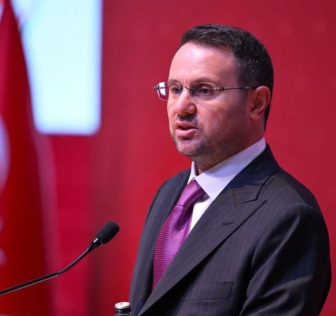 Ahbap’ın deprem bağışları soruşturmasında 53 şüpheli için operasyon İSTANBUL – BHA Adalet Bakanı Akın Gürlek, sosyal medya hesabından