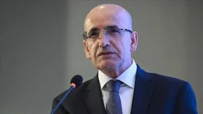 Hazine ve Maliye Bakanı Mehmet Şimşek, ekonomi politikaları ve şahsıyla