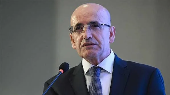 Hazine ve Maliye Bakanı Mehmet Şimşek, ekonomi politikaları ve şahsıyla