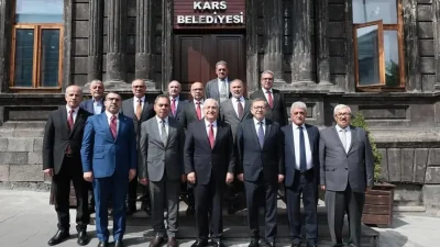 KARS – BHA  Bakan Güler, Belediye Başkanı Ötüken Senger’den kentte