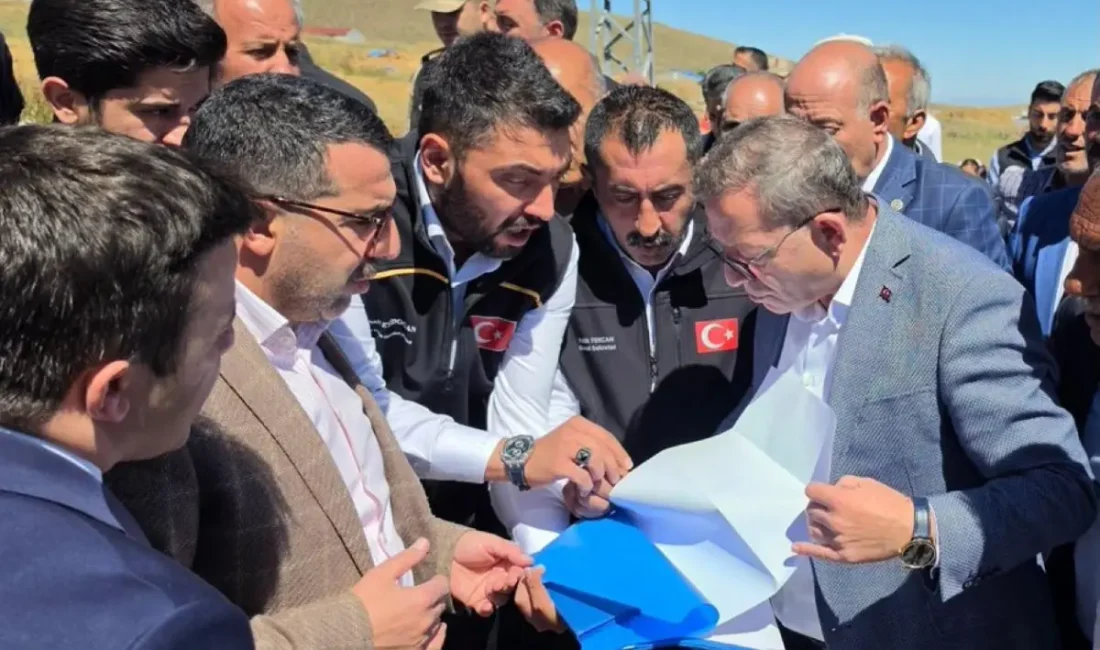 KARS – BHA  Silindirle Sıkıştırılmış Beton (SSB) yöntemiyle yapılan yol,