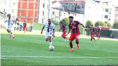 DÜZCE – BHA Nesine 3. Lig 1. Grup maçında Düzcespor,