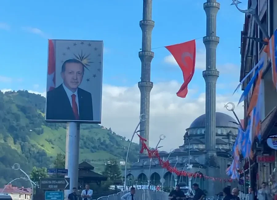 Güneysu, Cumhurbaşkanı Erdoğan’ı bekliyor
RİZE – BHA
Cumhurbaşkanı Recep Tayyip Erdoğan’ın