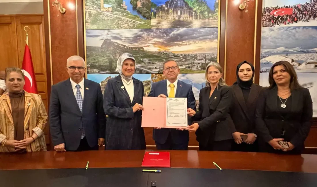 Kars Aşevi İş Birliği Protokolü İmzalandı KARS – BHA Valilik Toplantı Salonu’nda gerçekleştirilen imza törenine Kars