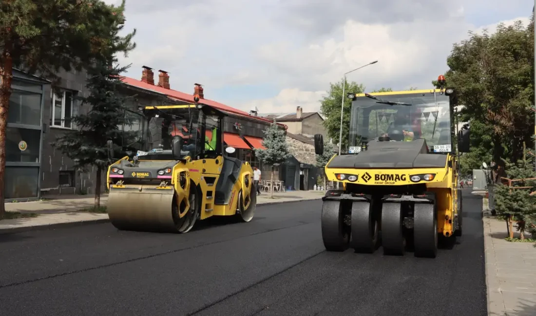 KARS – BHA  Kars Belediyesi ekipleri, kent genelindeki yol