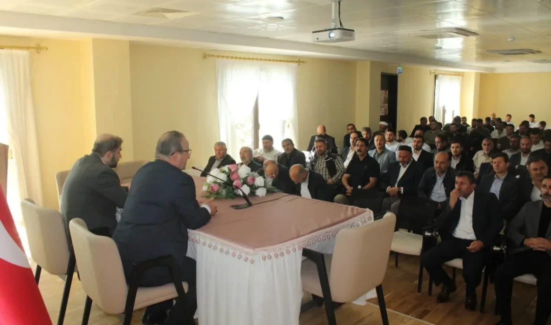 KARS – BHA  Toplantıya Kur’an kursu öğreticileri ile din görevlileri